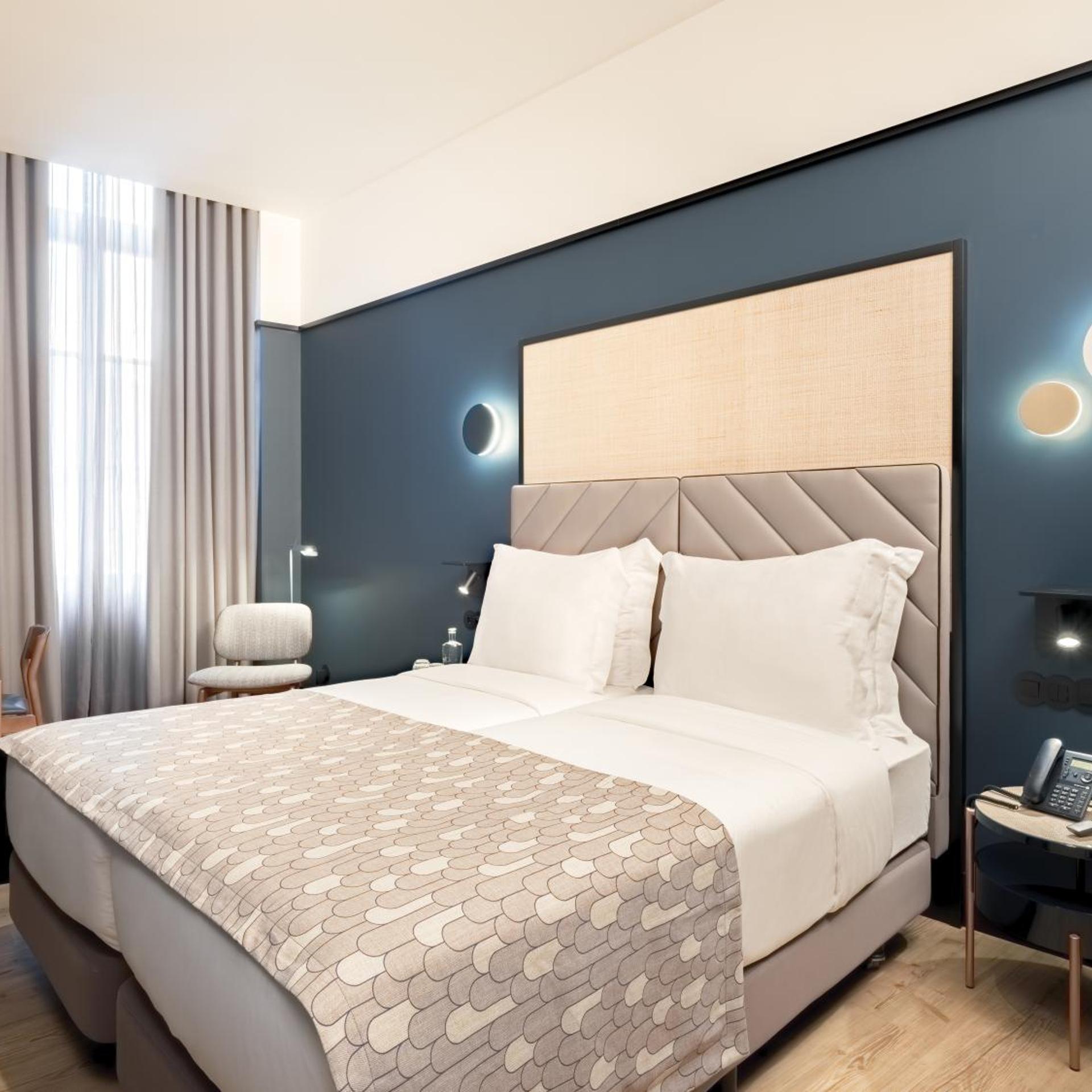 Room, Single Bed