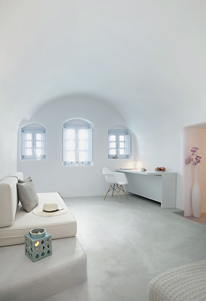Anemolia Villa 7/30
