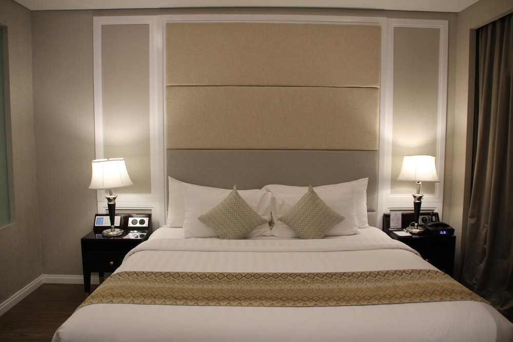 Wyndham Panbil Batam 52/105