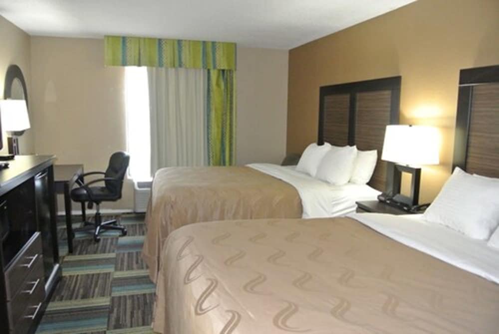 Quality Inn & Suites Arnold St Louis 15/29