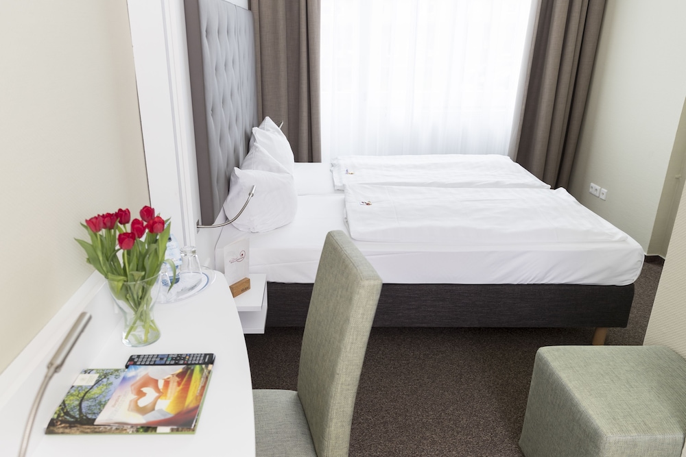 Hotel Am Schlosspark 32/71