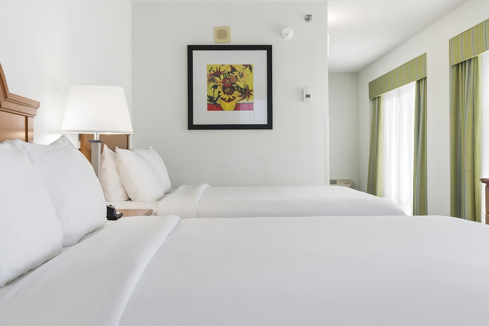 PREMIUM, 2 QUEEN BEDS, WITH VIEW, CORNER