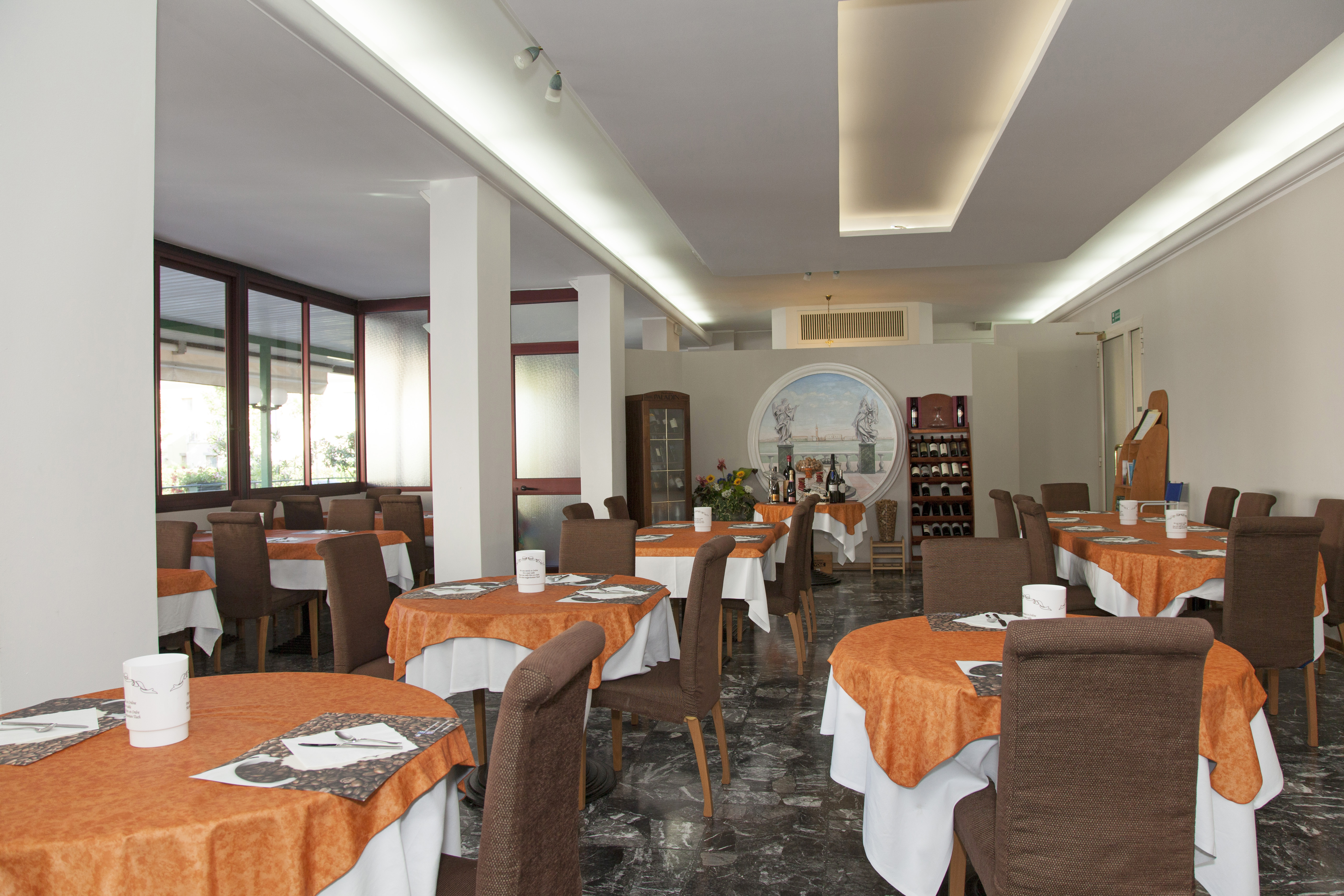 Ute Hotel 34/40