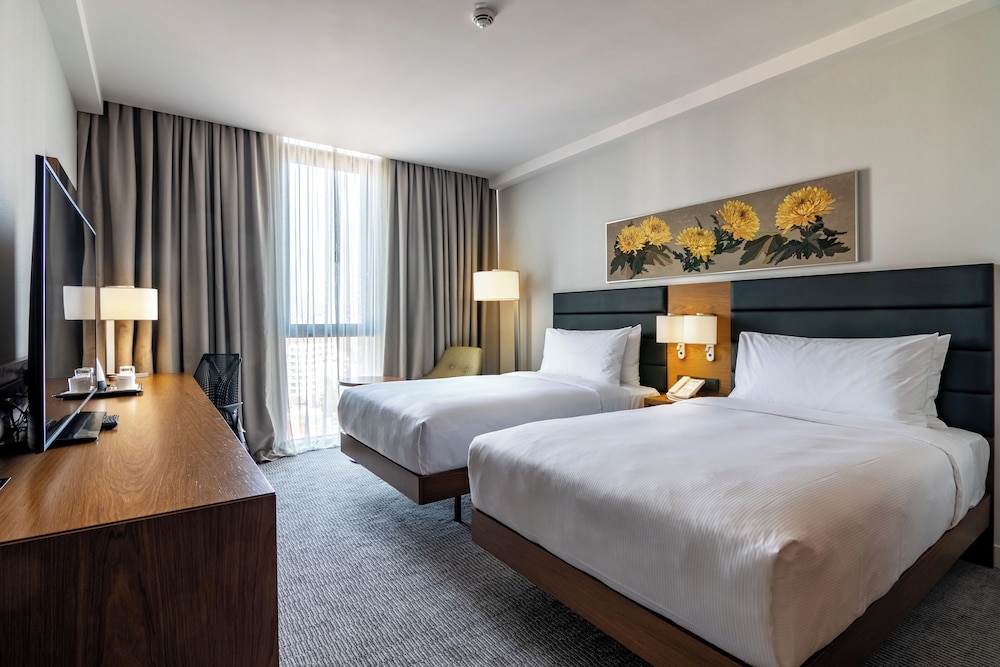 ROOM, TWIN BEDS