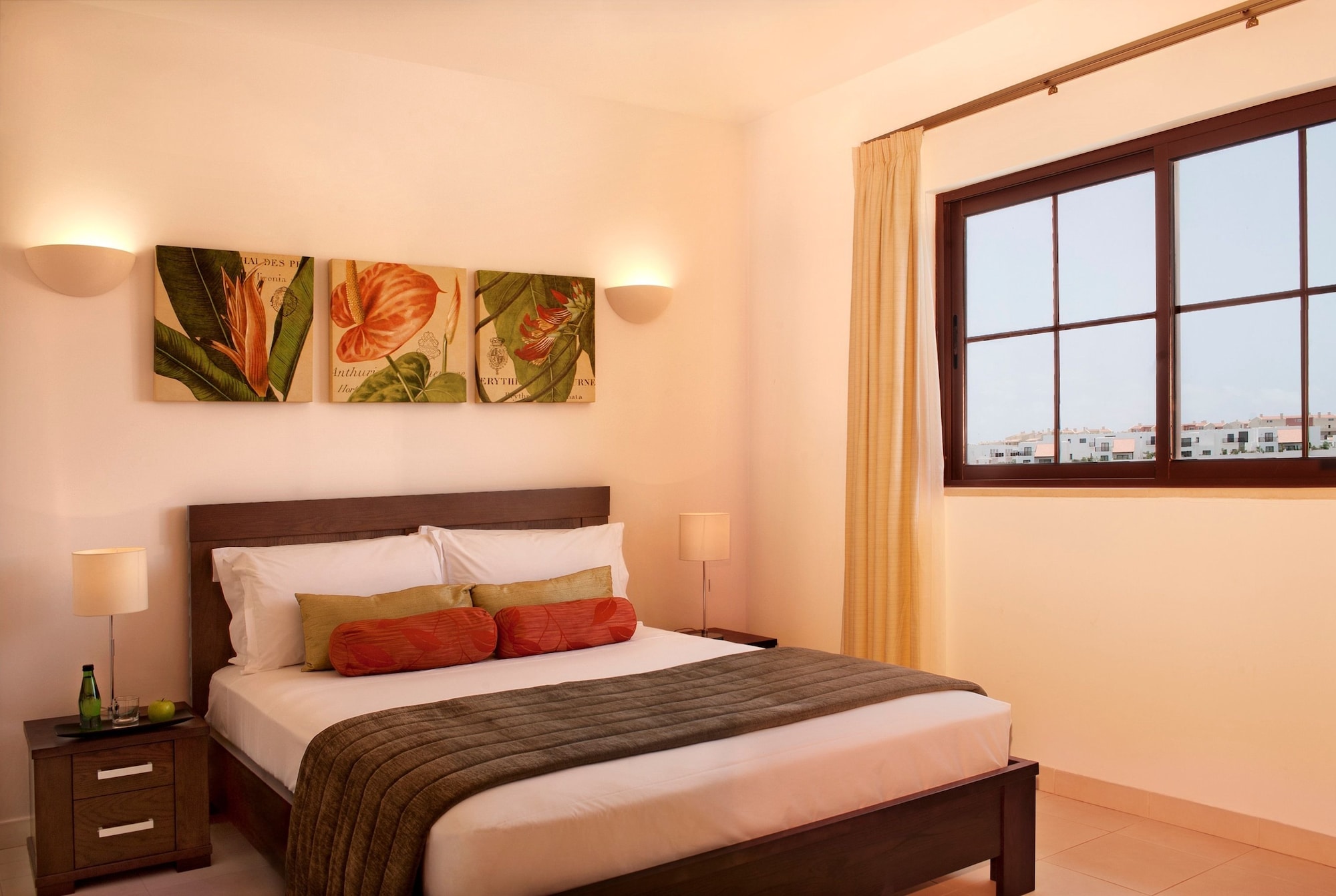 جناح بسرير كوين بغرفة نوم واحدة