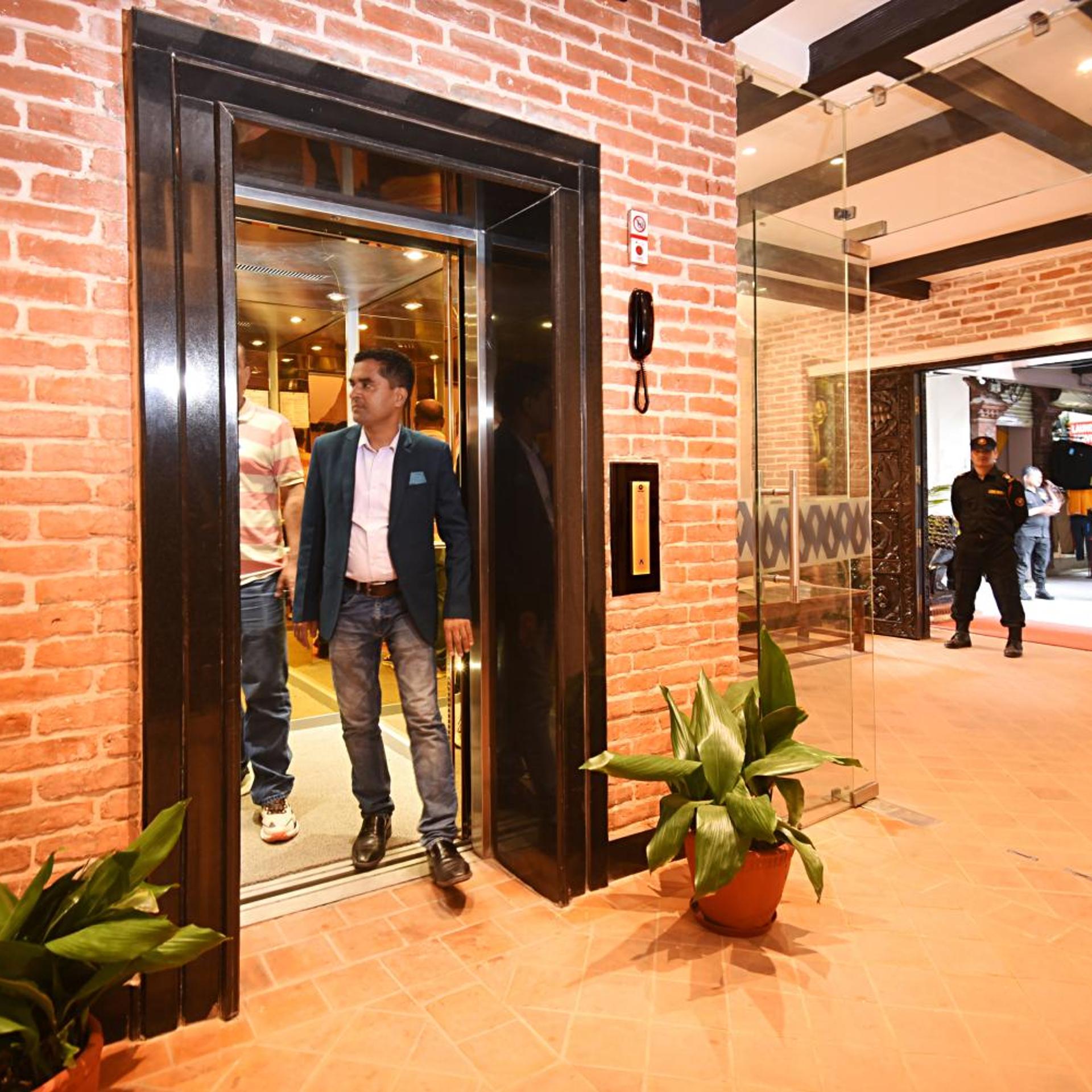 Skye Inn, Kathmandu 11/50