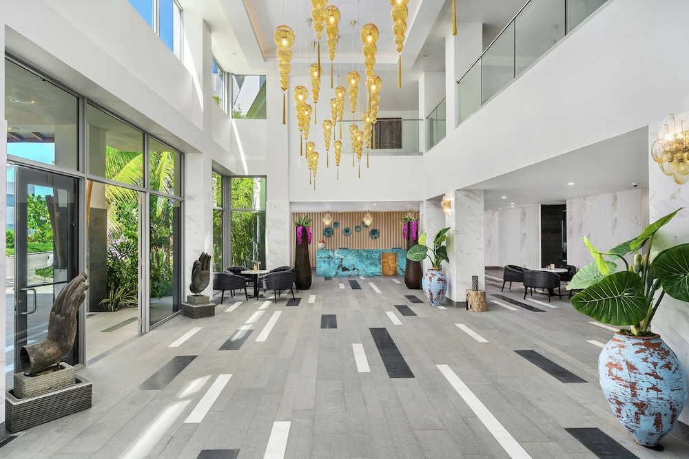 Koi Resort Saint Kitts Curio Collection By Hilton 3/73