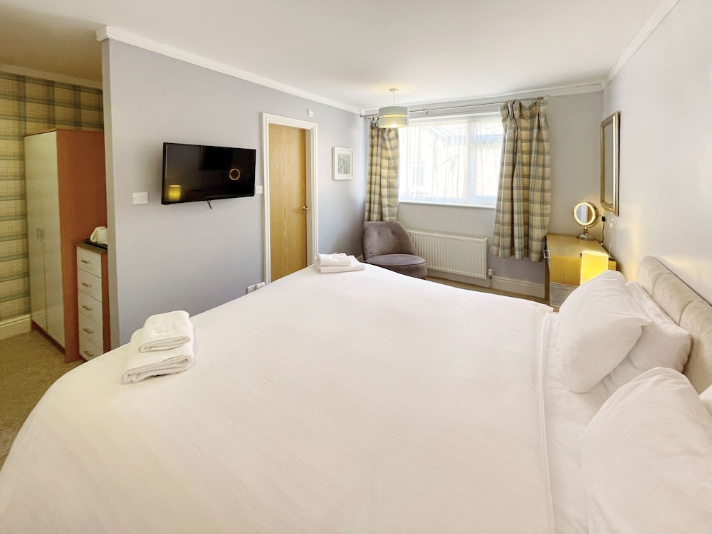 Dukes Folly Hotel 16/49