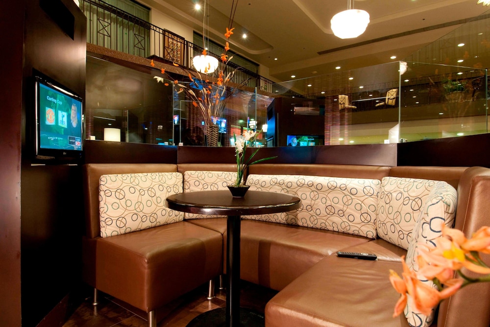 Courtyard By Marriott Toluca Airport 23/45