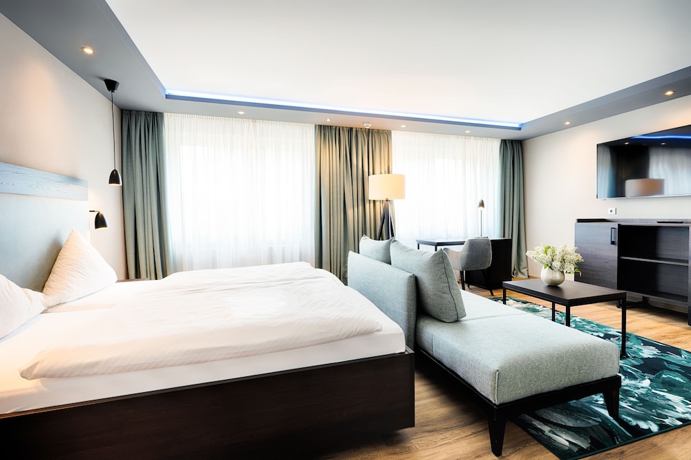 Seehotel Am Stausee 49/71