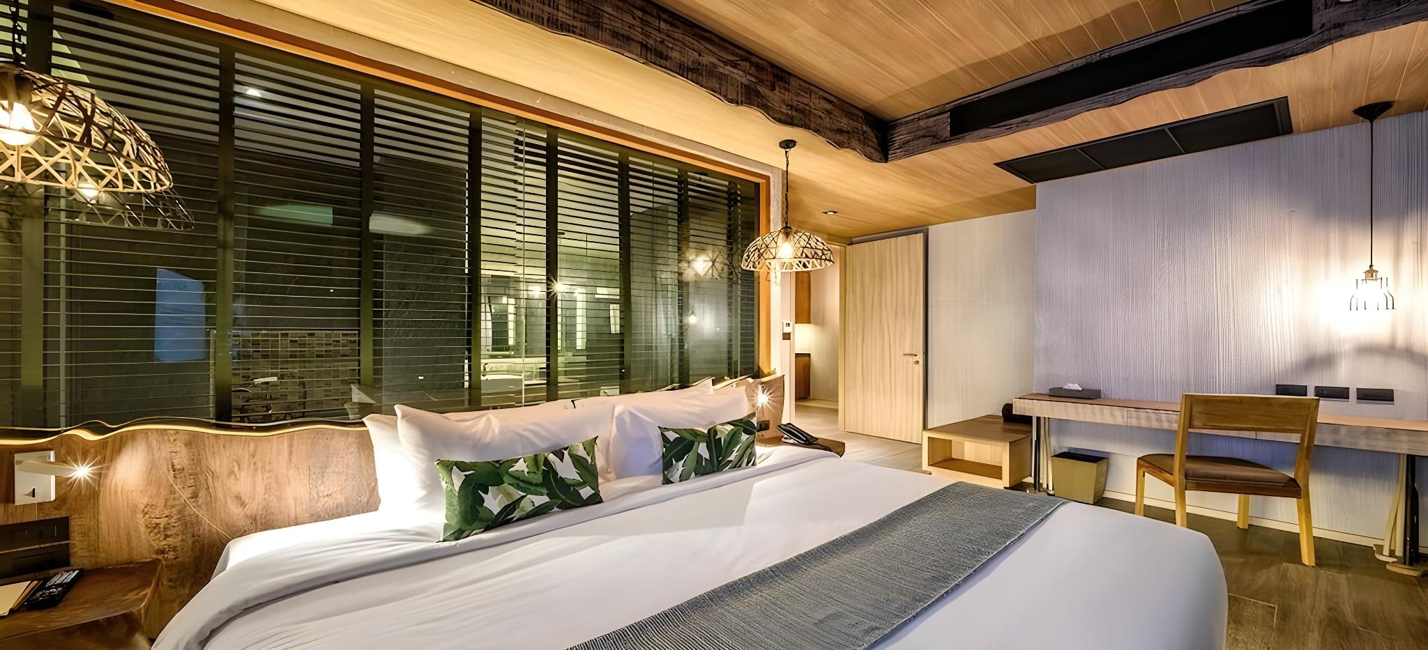 2 Bedrooms, Family, Suite, Single Bed, with Pool