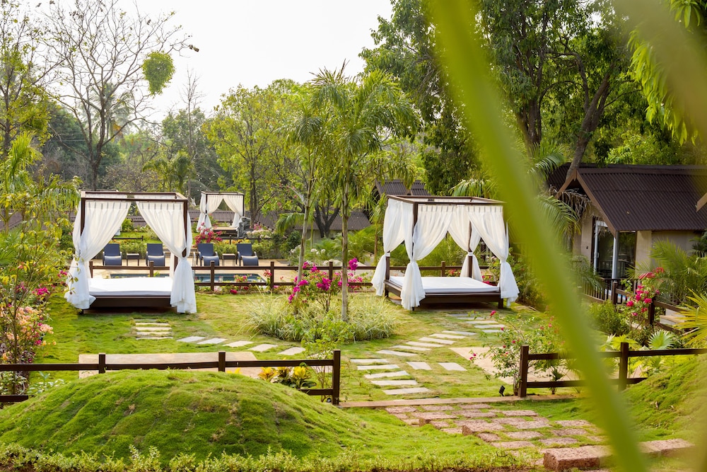 Stone Wood Resort & Spa 46/50