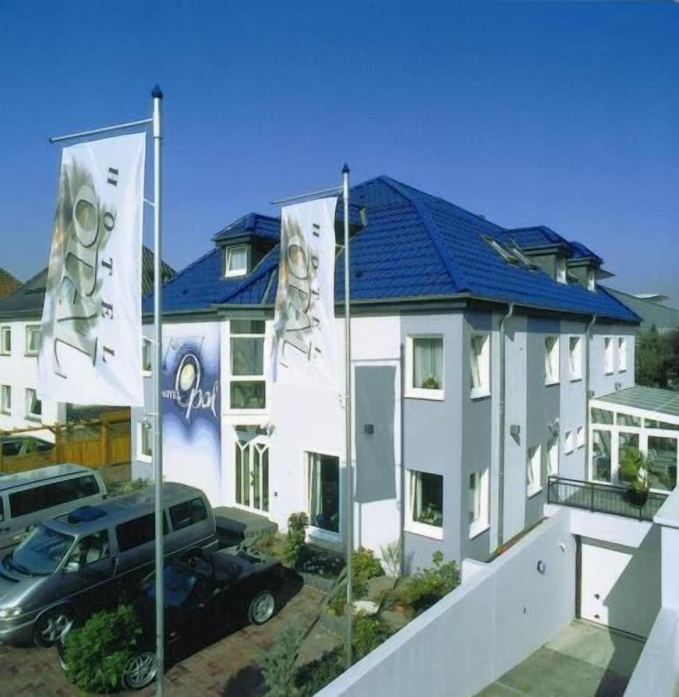 Hotel Opal 2/60