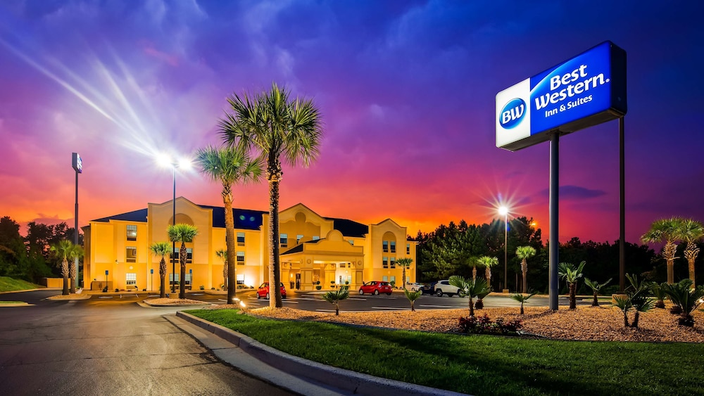 Best Western Bradbury Inn & Suites 3/26