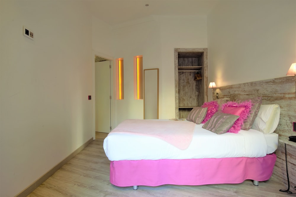 Dreamkeys Apartments and Suites 32/76