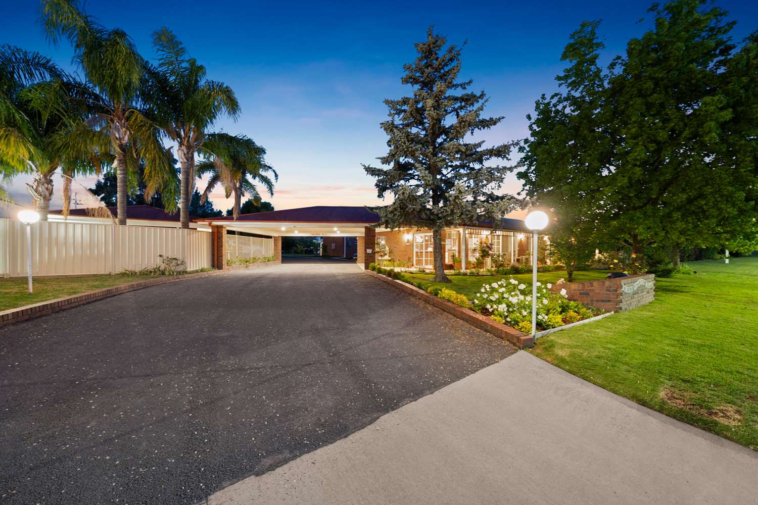 Econo Lodge Border Gateway Wodonga 6/14