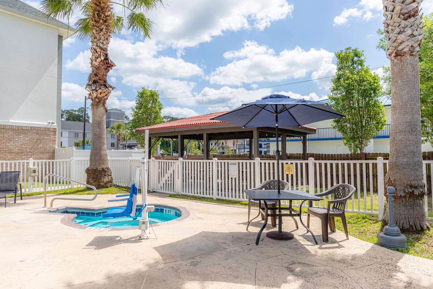 Microtel Inn Suites Kingsland 51/55