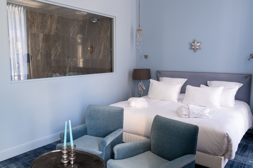 NOVOTEL CHATEAU DE MAFFLIERS 3/79