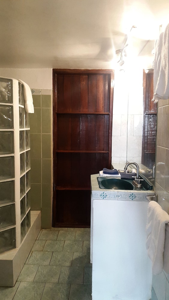 Hotel La Palapa 37/76