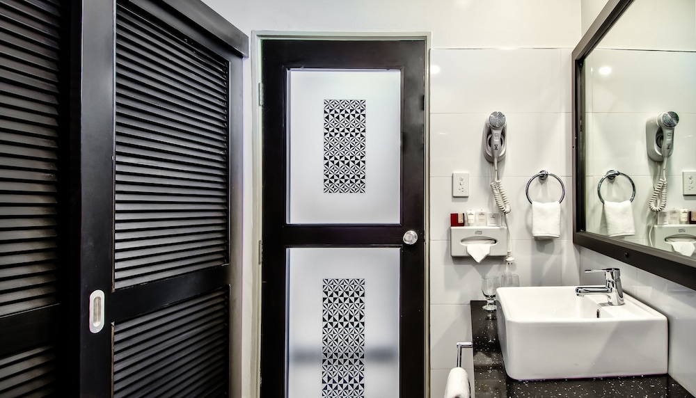 Tanoa Rakiraki Hotel 37/38