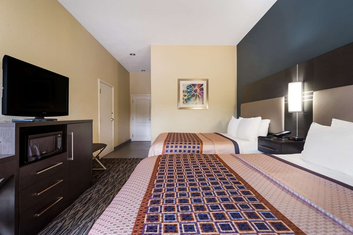 Best Western Bradbury Inn & Suites 17/26