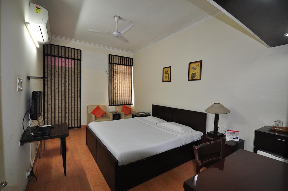 Ymca Tourist Hostel 29/43