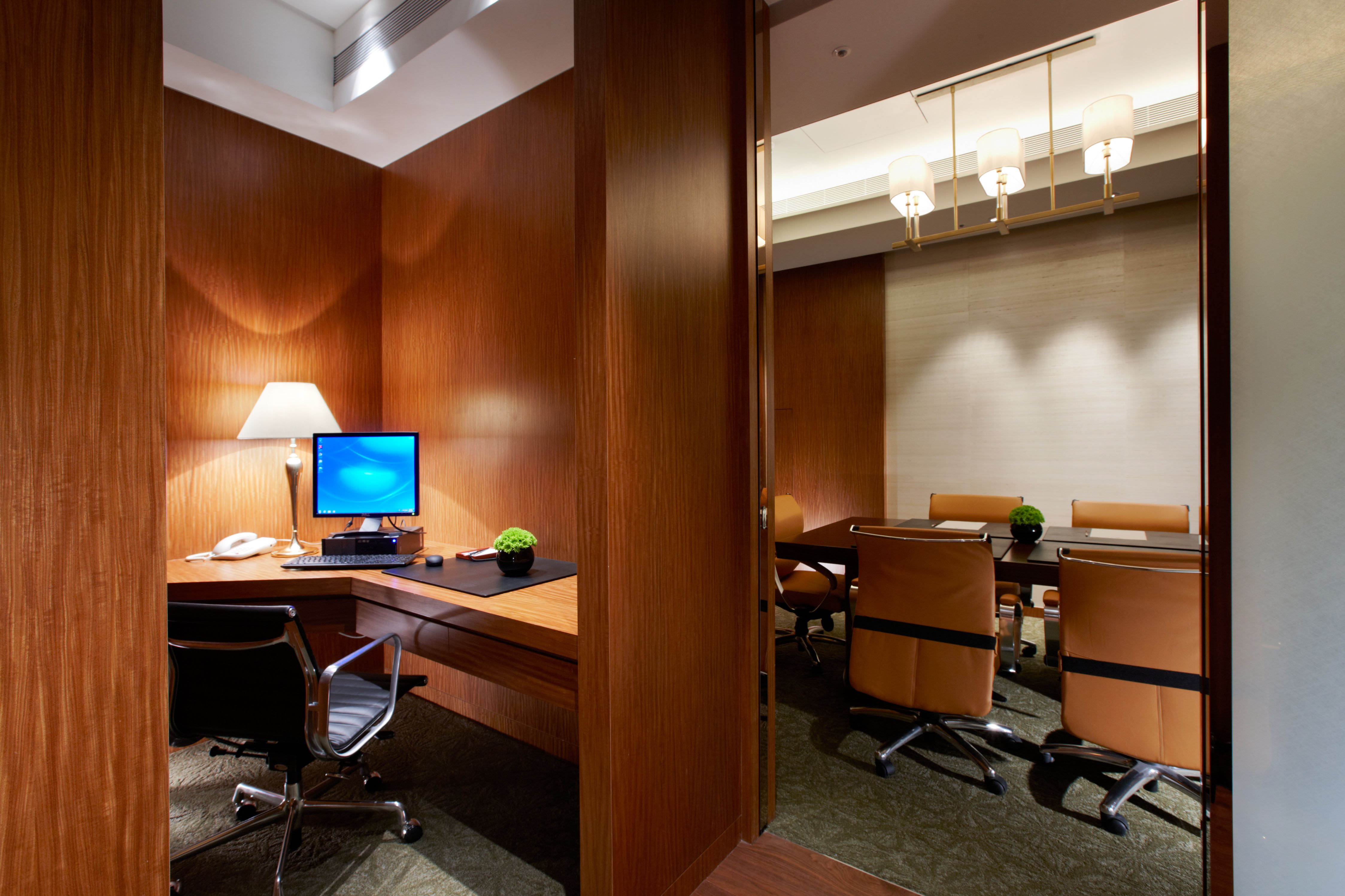 THE OKURA PRESTIGE TAIPEI 74/82
