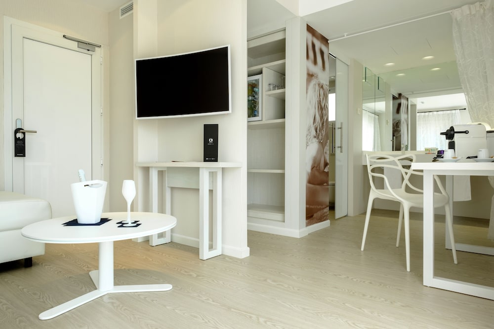 Blanco Hotel Formentera 46/53