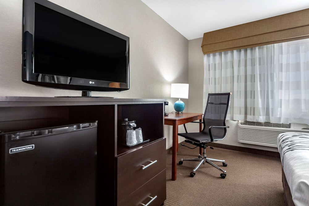 Sleep Inn & Suites Hays I-70 50/59
