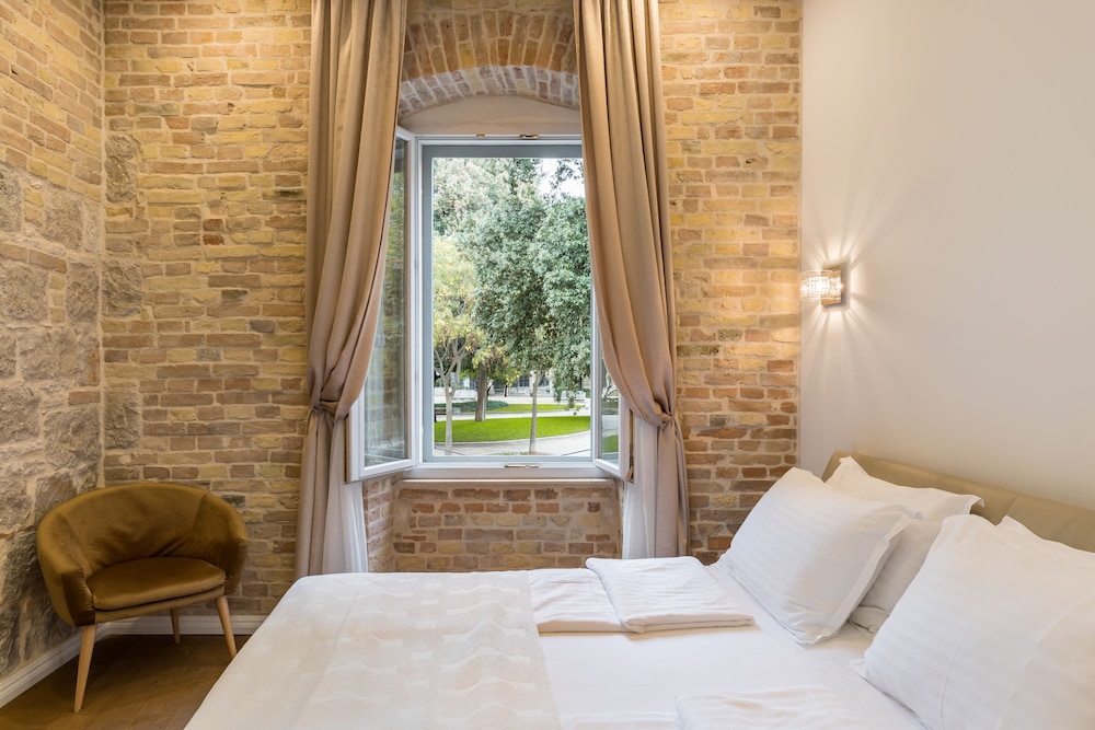 Pellegrini Luxury Rooms photo5