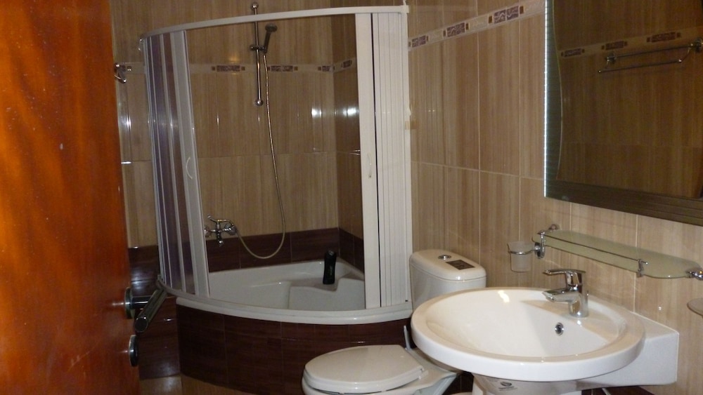 Mariamare Apts 10/36