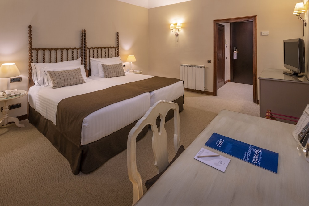 Gran Hotel Rey Don Jaime 29/70