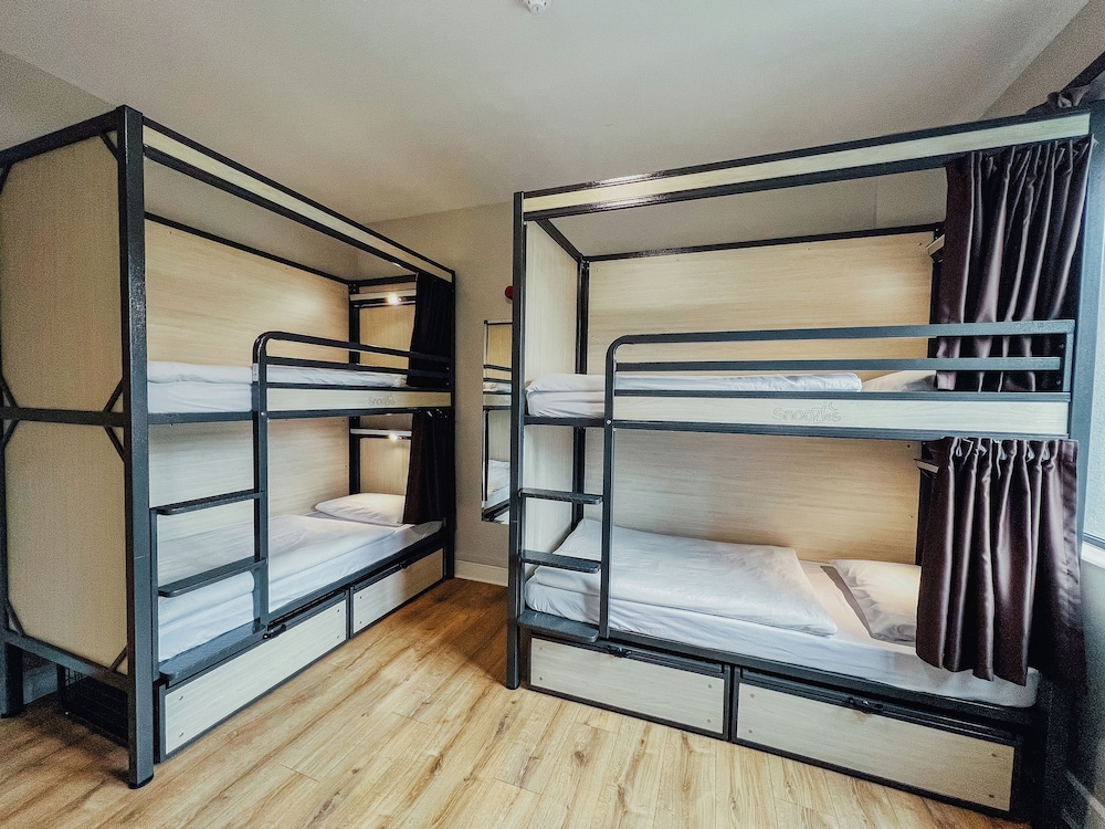 Snoozles Hostel Galway City Centre 15/35
