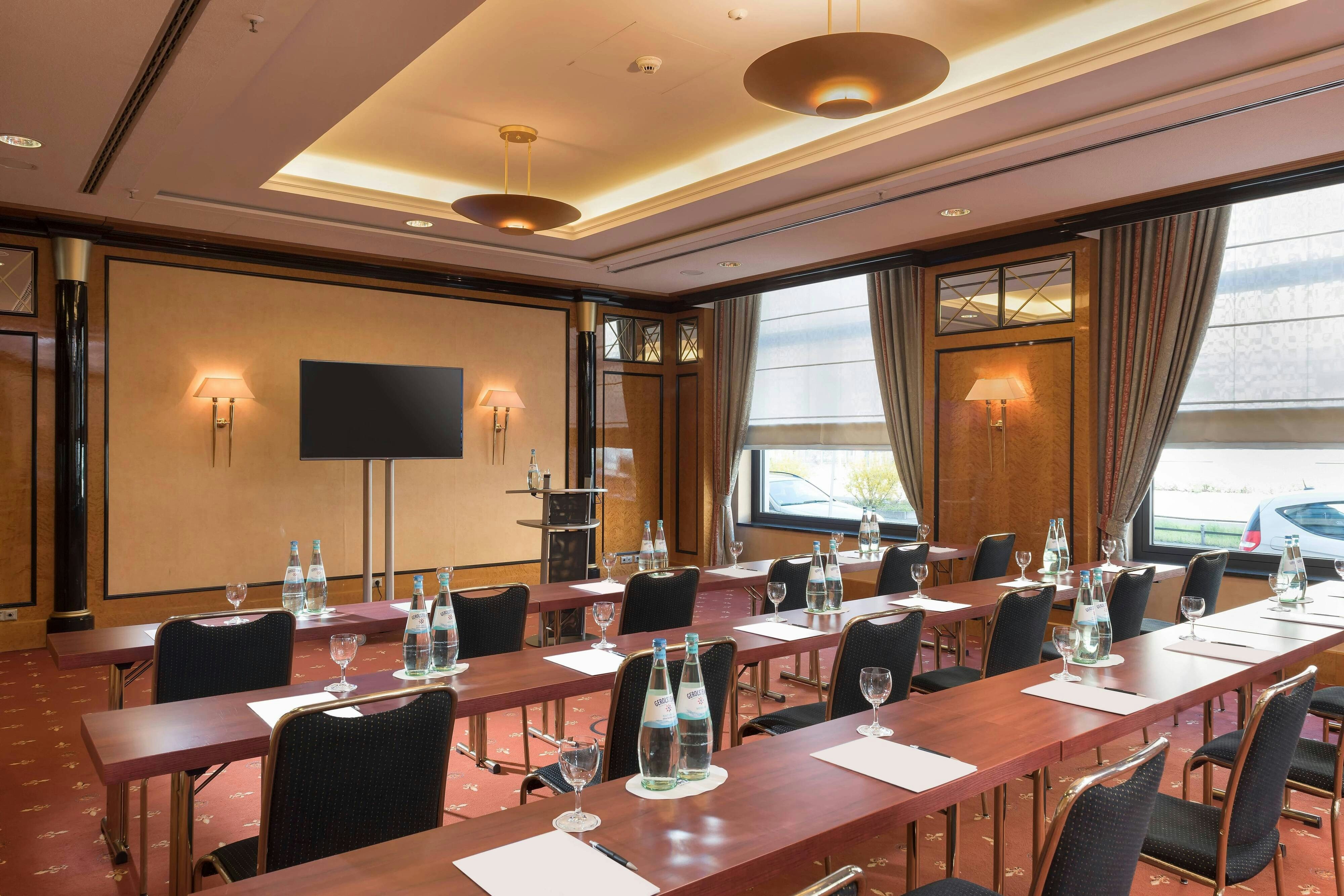 JW Marriott Hotel Berlin 63/68