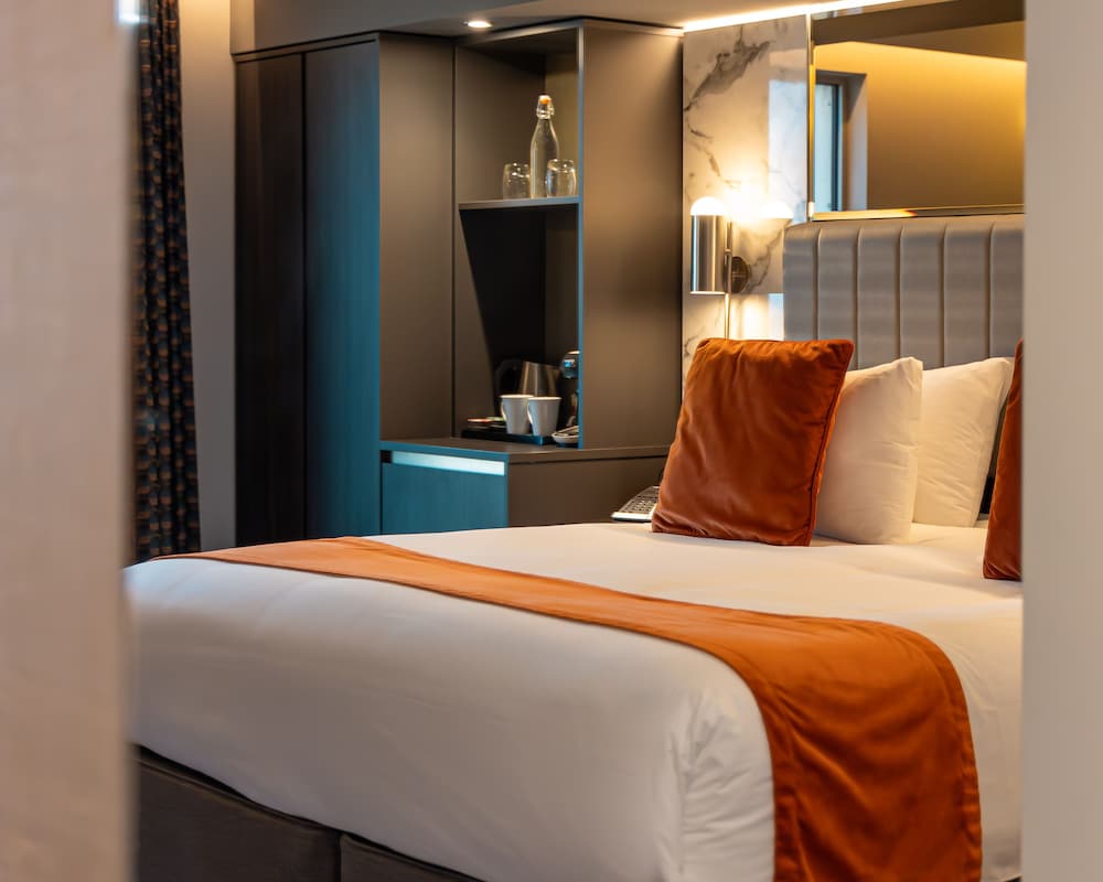 Hotel La Tour 35/64