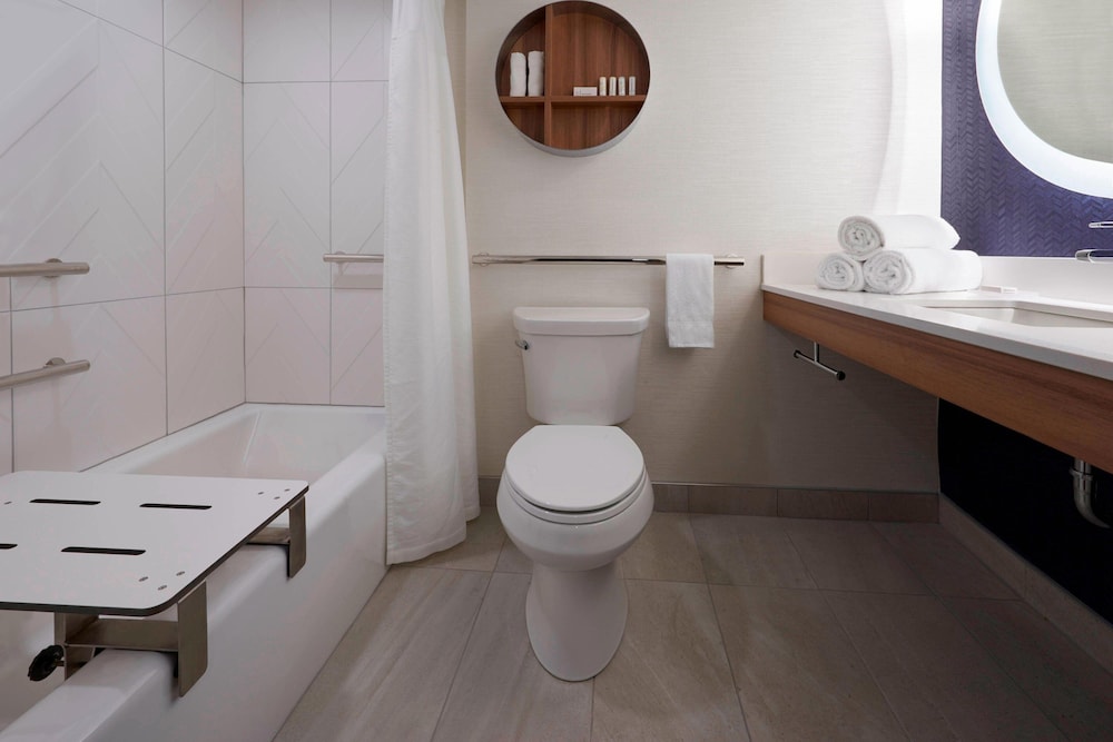 Fairfield by Marriott Montreal Downtown 7/45