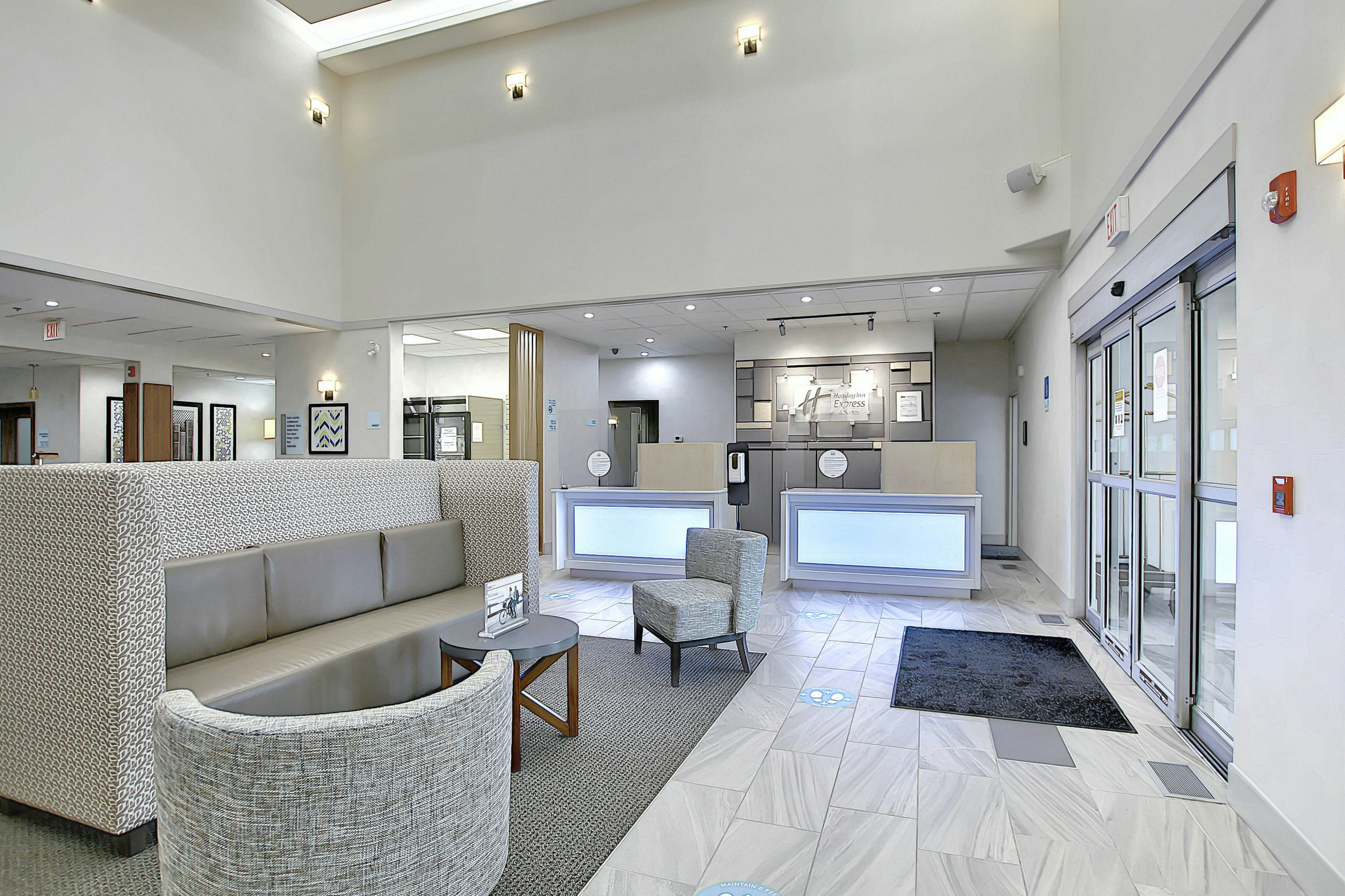 Holiday Inn Express Hotel Suites Airport Calgary 24/52