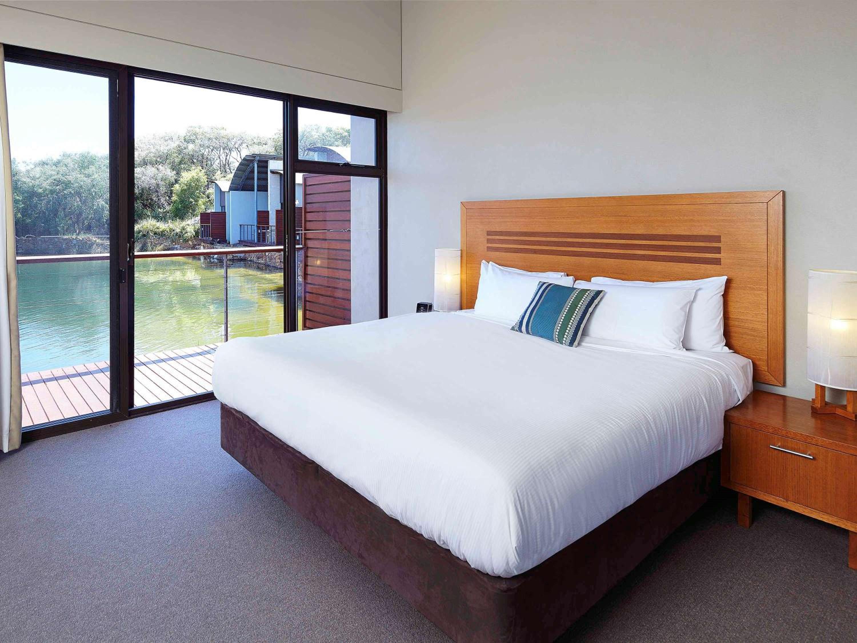 1 Bedroom, Villa, Lake View, Pullman Bunker Bay Resort Margaret River Region 2/4