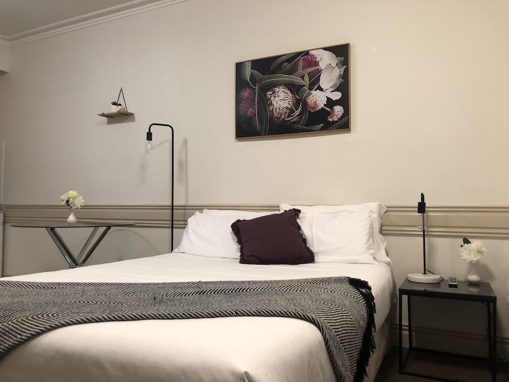 Beaumont Kew Hotel 17/47