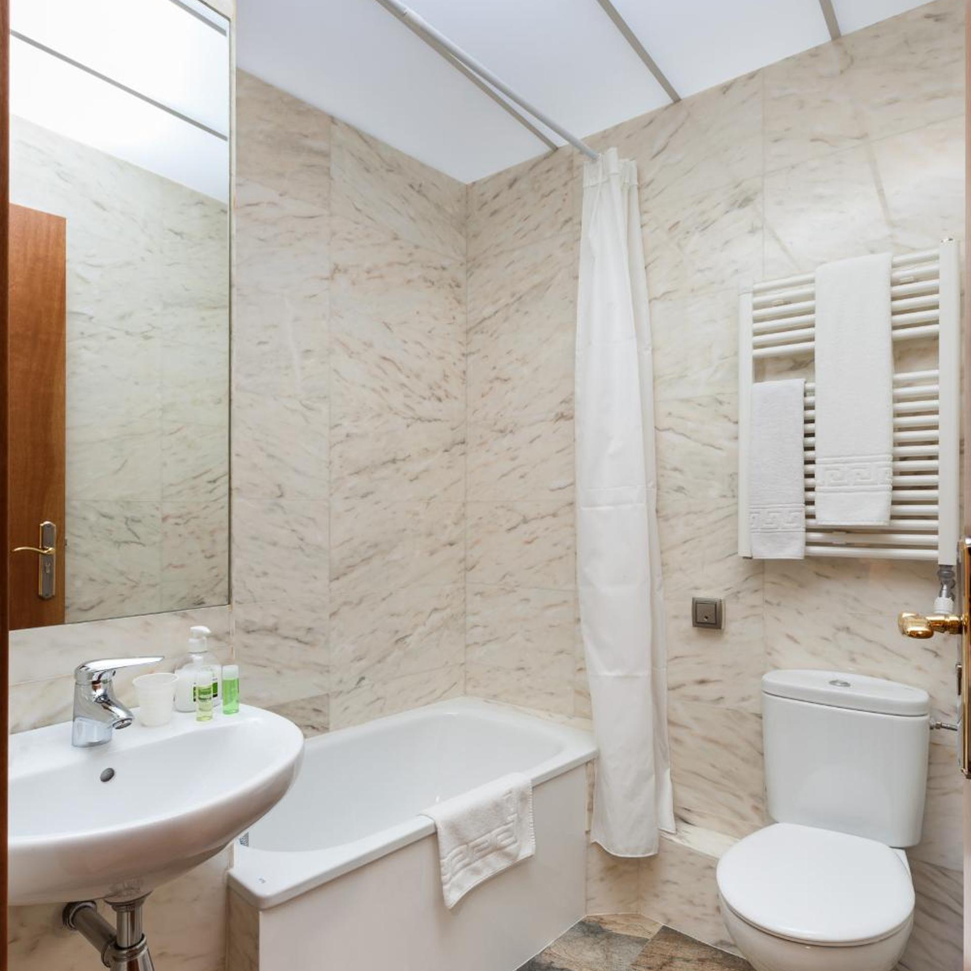 غرفة مفردة، Alba Hotel 7/14