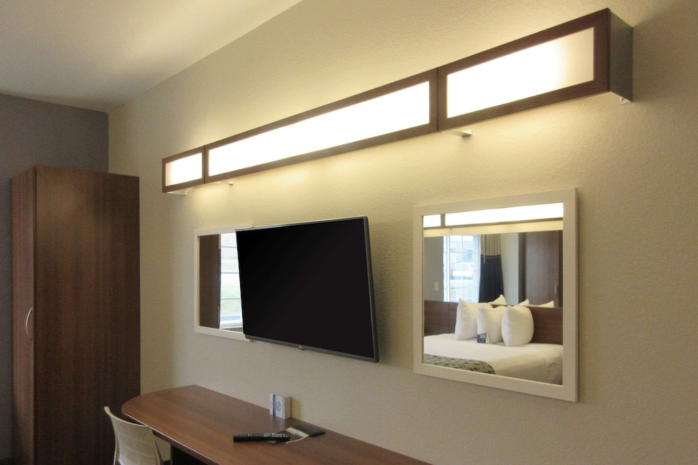 Quality Inn & Suites Caldwell I-77 16/28