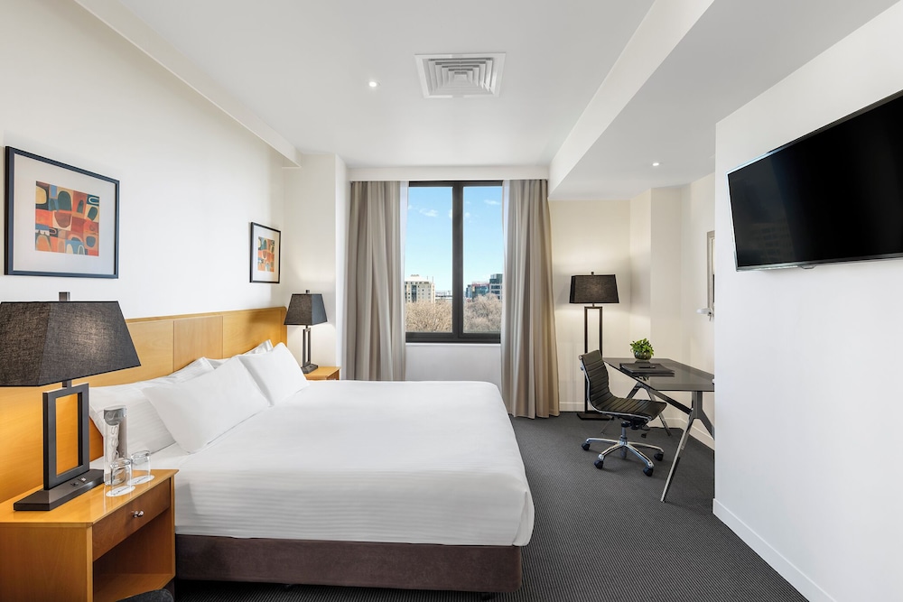 Flagstaff Gardens Hotel 19/65