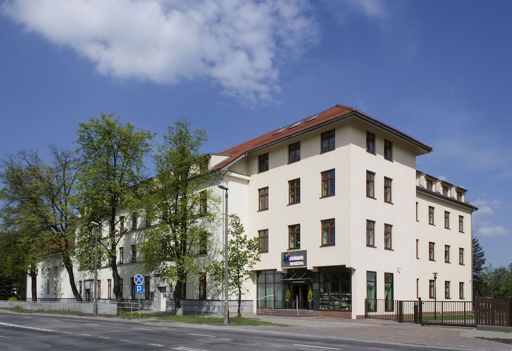 Domus Mater 3/50