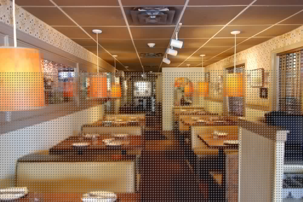 Hi-Ho: A Hi-Tech Hotel 34/44
