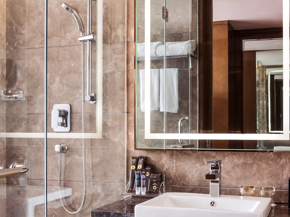 NOVOTEL DAQING HAOFANG 44/47