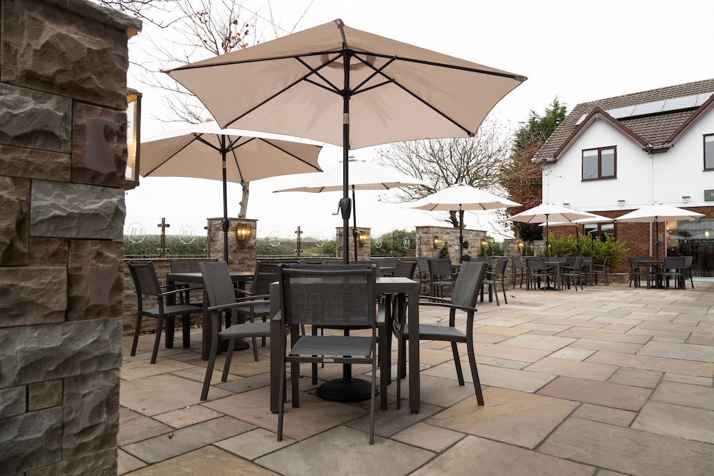Rufford Arms Hotel 50/74
