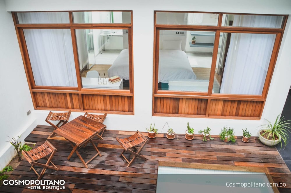 Cosmopolitano Hotel Boutique 50/50