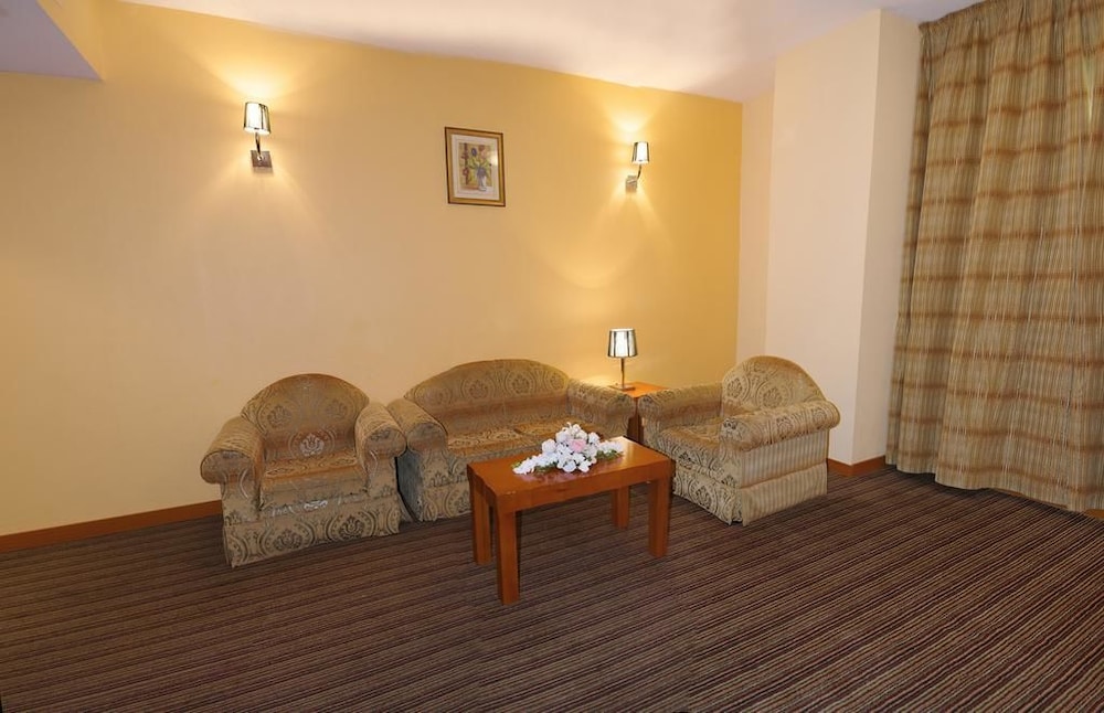 Al Massa Plus Hotel 26/40