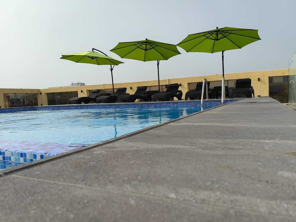 العنوان فندق الحمراء(Rosemond Alhamra (EX.Address Al Hamra)) 41/43