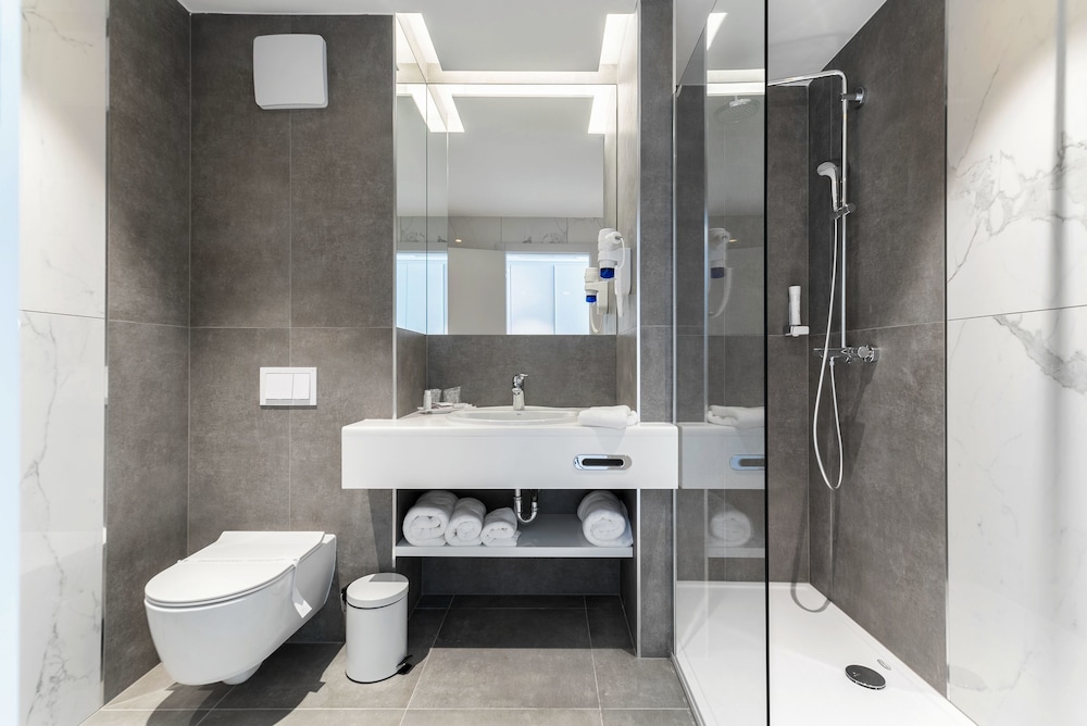Hotel Mirjam 48/50